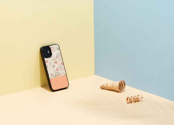 Coque MAN&WOOD pour iPhone 12 mini fleur rose noir
