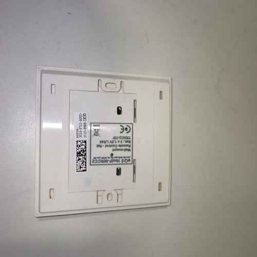 Ecost customer return Homematic IP 155342A0 Smart Home wall switch, flat, extra flat and flexible to