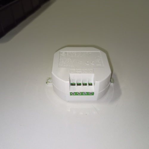 Ecost customer return Smartwares SH499567 Bedroom Light Switch Set  Plug  Connect  1 Builtin Switch