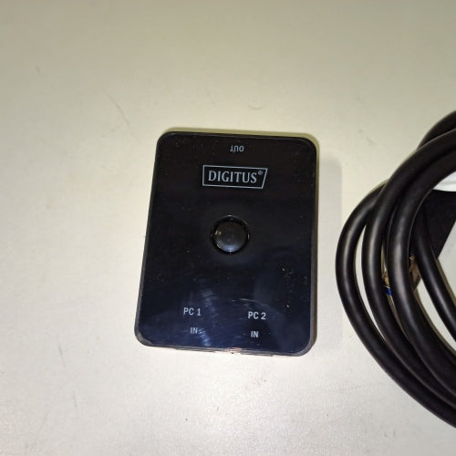 Ecost customer return DIGITUS USB 3.0 sharing switch  2 PCs  only 1 terminal device  USB switch at t