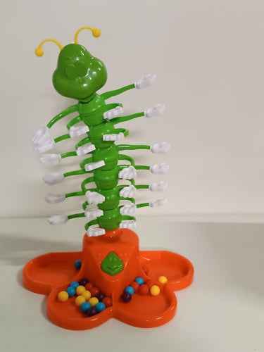 Ecost customer return Goliath Willi Wackel Wobbler Toy Fun Action Game Dancing Feet of Skill From