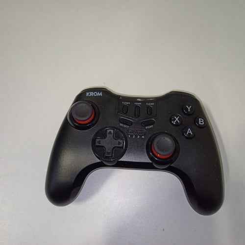Retour client Ecost KROM KENZO NXKROMKNZ Gamepad Manette de jeu de compétition filaire et sans fil configurable