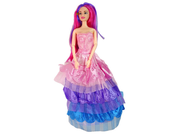 Poupée princesse avec accessoires pour figurines de poney blanc.