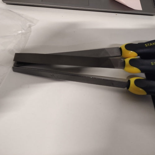 Retour client Ecost Stanley 022464 Ensemble de limes comprenant 1/2 ronde/plate/3 carrée (3 pièces)