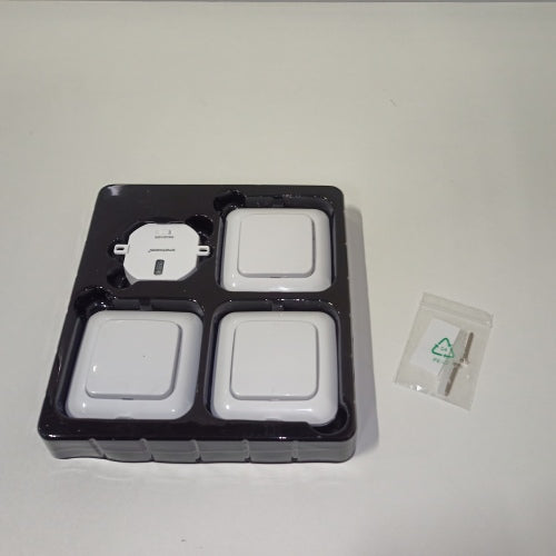 Retour client Ecost Smartwares SH499567 Ensemble d'interrupteurs d'éclairage de chambre Plug Connect 1 interrupteur intégré