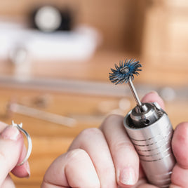 Entretien et nettoyage des bijoux clicktofournisseur.com