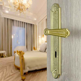 2 poignées de porte sur plaque REGENCE, Entrée de clé pour chambre, Finition laiton poli doré, Entraxe standard 195 mm