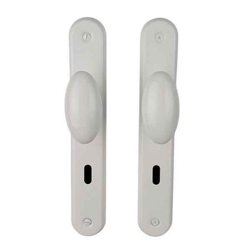 2 poignées de porte sur plaque CHIC, Entrée de clé pour chambre, Finition aluminium blanc RAL 9016, Entraxe standard 195 mm