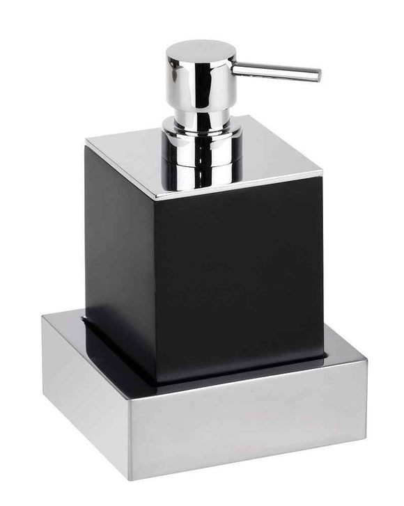 Distributeur de savon liquide GAMMA en laiton chromé / 200 ml