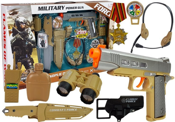 Kit militaire avec accessoires pistolet couteau jumelles casque sifflet radio à ondes courtes