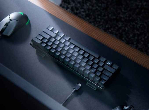 Razer Huntsman Mini Wired Gaming keyboard, USB, RGB LED, US Int, Clicky Optical Switch, Black