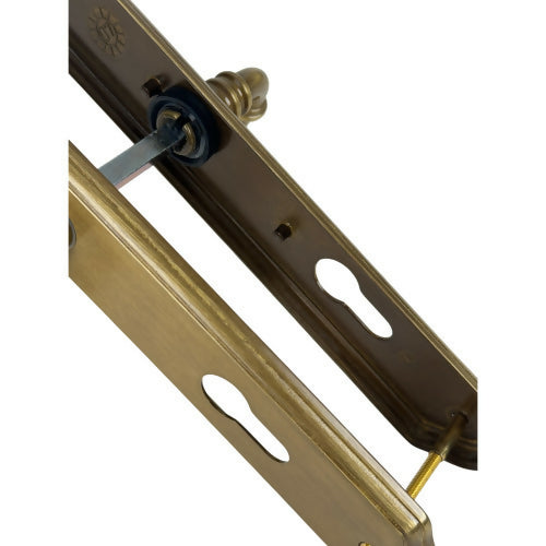 2 poignées de porte sur plaque CARINA, Trou de cylindre - entrée - bureau - service, Finition laiton patiné, Entraxe standard 195 mm