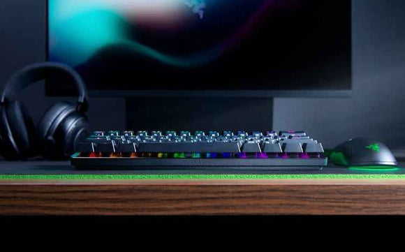 Razer Huntsman Mini Wired Gaming keyboard, USB, RGB LED, US Int, Clicky Optical Switch, Black