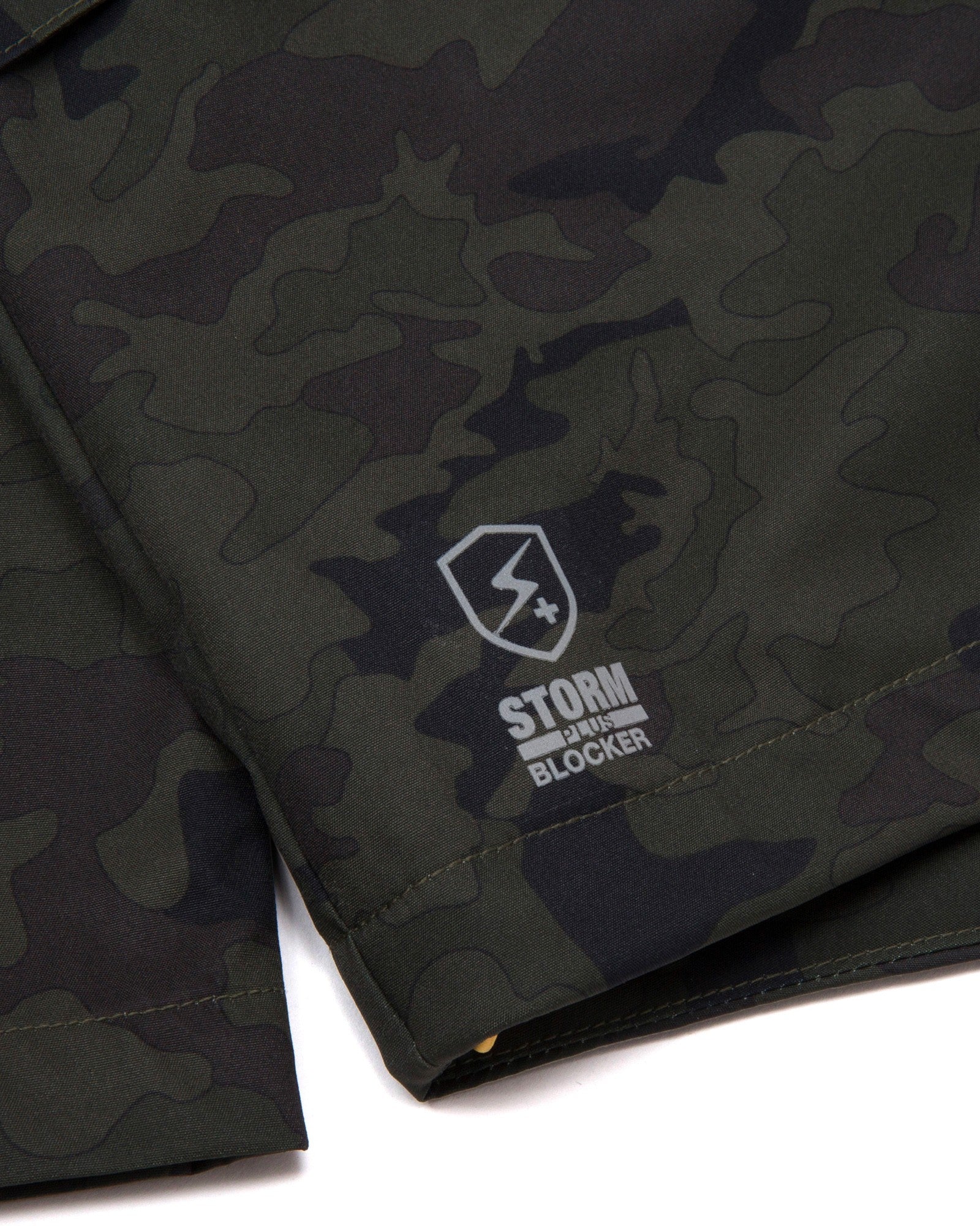 Essential rain jacket night camo