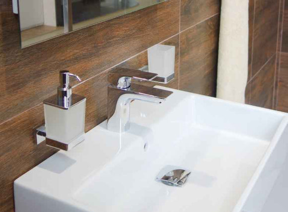 Distributeur de savon liquide PLAZA en verre 6x9,5x15,5 cm / 200 ml