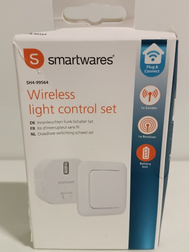 Ecost customer return Smartwares Plug  Connect Home Kit for Wireless Lighting up to 1000 Watt  Moun