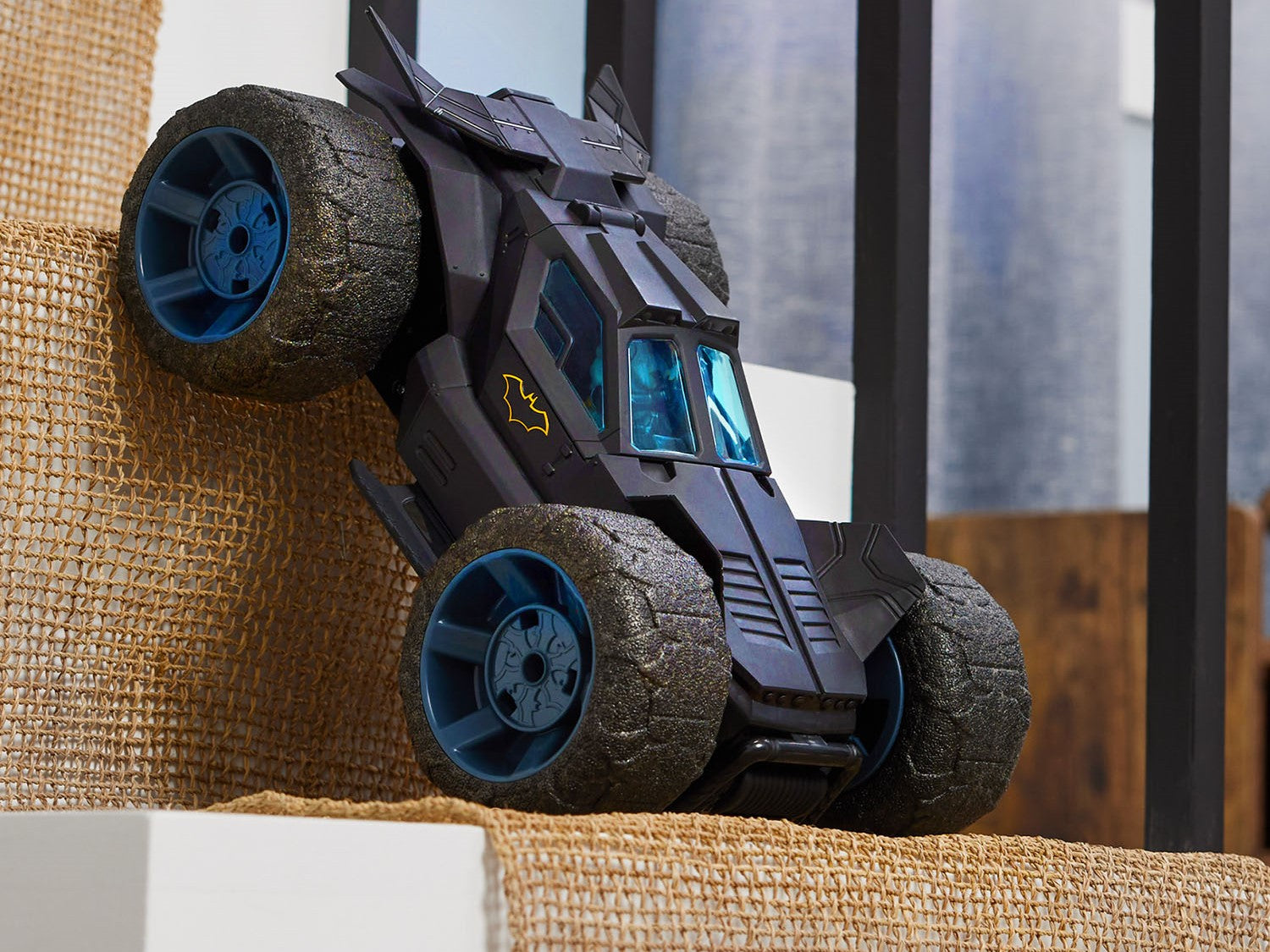 Véhicule télécommandé BATMAN Stunt Force Batmobile, 6066871