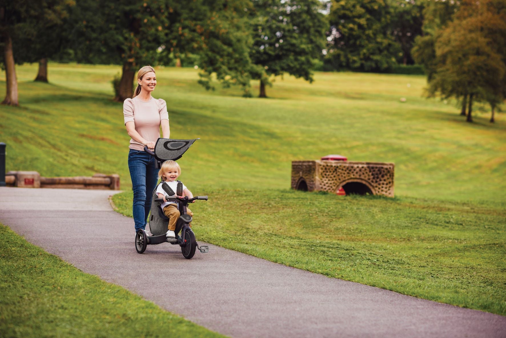 Tricycle GLOBBER Explorer Trike 4 en 1 Deluxe Play, 633-120