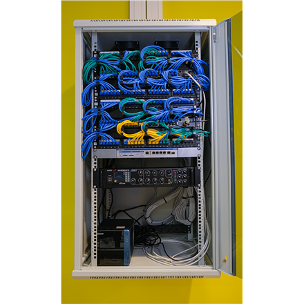 Teltonika RUTXR LTE Router | Enterprise Rack-Mountable SFP/LTE Router | RUTXR1 | 802.11ac | 867 Mbit/s | 10/100/1000 Mbit/s | Ethernet LAN (RJ-45) ports 4xLAN ports, 1xSFP port, 1xWAN port | MU-MiMO Yes | 4G | 1