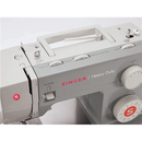 Machine à coudre singer hd 4411