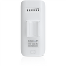 UBIQUITI airMAX NanoStation M2 loco ; bande de fréquence 2,4 GHz ; intégration plug-and-play avec les antennes airMAX ; 150+ Mbps, portée 5+ km, 8,5 dBi.