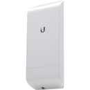 UBIQUITI airMAX NanoStation M2 loco ; bande de fréquence 2,4 GHz ; intégration plug-and-play avec les antennes airMAX ; 150+ Mbps, portée 5+ km, 8,5 dBi.