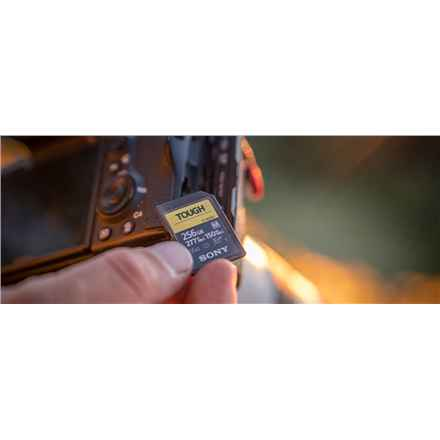 Sony | Carte mémoire Tough | UHS-II | 256 Go | SDXC | Mémoire flash classe 10