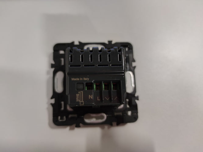 Retour client ecost interrupteur legrand pour volets roulants filaires pour céliane avec netatmo connecté i