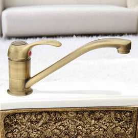 Miscelatore per bagno o cucina bronzato completo con canna bassa