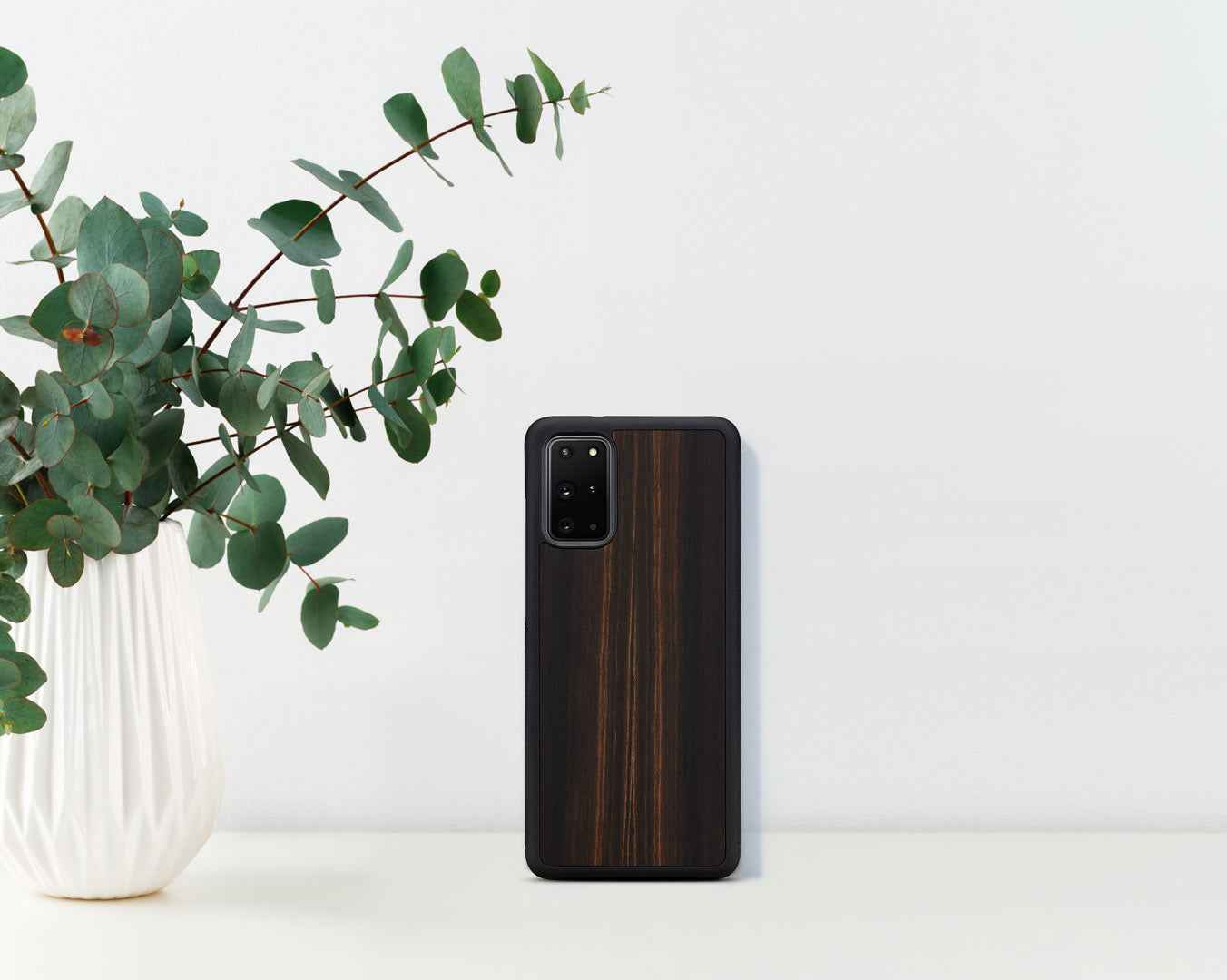 Coque MAN&WOOD pour Galaxy S20+ noir ébène