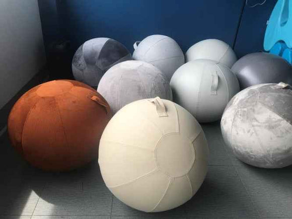 Ballon d'équilibre ergonomique assis - échantillon