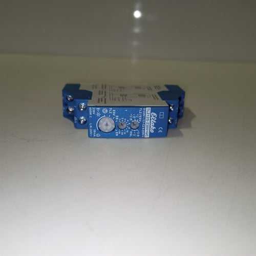 Ecost customer return Eltako 23100831 Stair Light Timer Switch Top Hat Rail 230 V