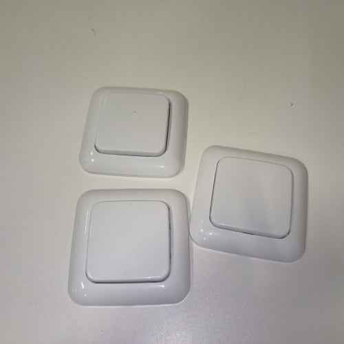 Ecost customer return Smartwares SH499567 Bedroom Light Switch Set Plug Connect 1 Builtin Switch