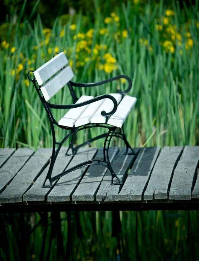 Banc de jardin blanc en bois et aluminium 180 cm avec accoudoirs - Clicktofournisseur.com