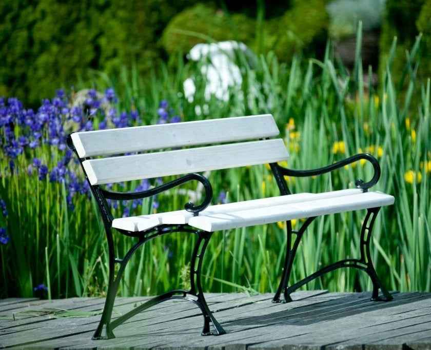 Banc de jardin blanc en bois et aluminium 180 cm avec accoudoirs - Clicktofournisseur.com