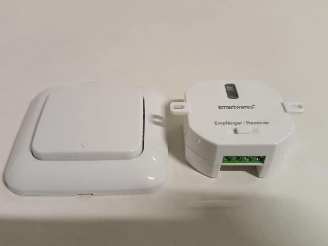 Ecost customer return Smartwares Plug  Connect Home Kit for Wireless Lighting up to 1000 Watt  Moun