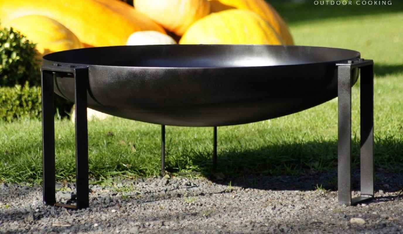 Chaudron pot émaillé 10 l avec couvercle sur trépied + brasero tana 80 cm - Clicktofournisseur.com