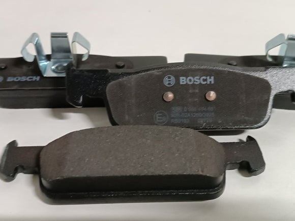 Ecost customer return Bosch BP1506 Brake Pads  Front Axle  ECER90 Certification  Four Brake Pads per