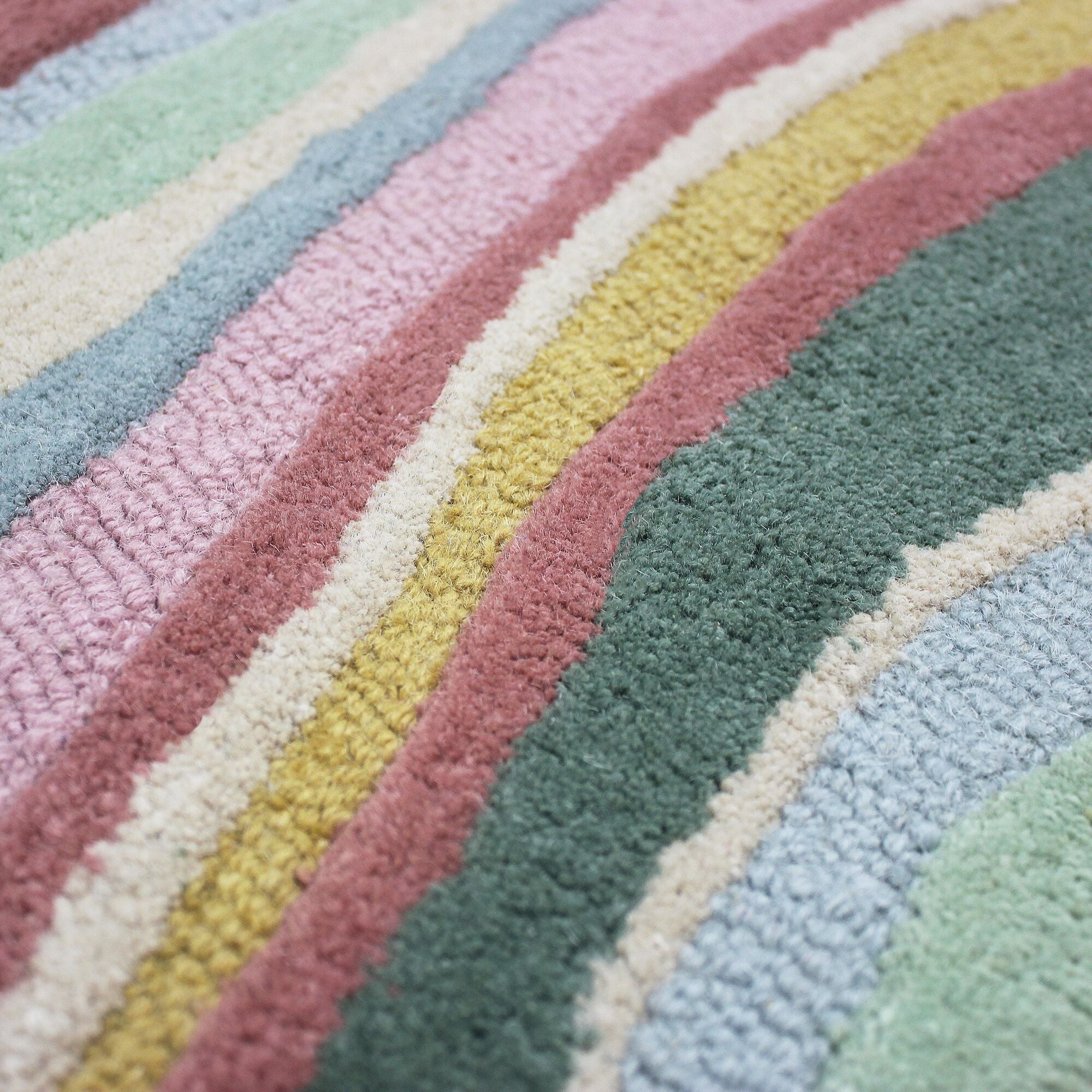 Tapis moderne en laine flo