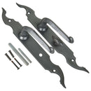 2 poignées de porte sur plaque fine CELTIQUE, Verrou de condamnation pour salle de bain/WC, Finition acier aspect fer forgé patiné, Entraxe standard 195 mm