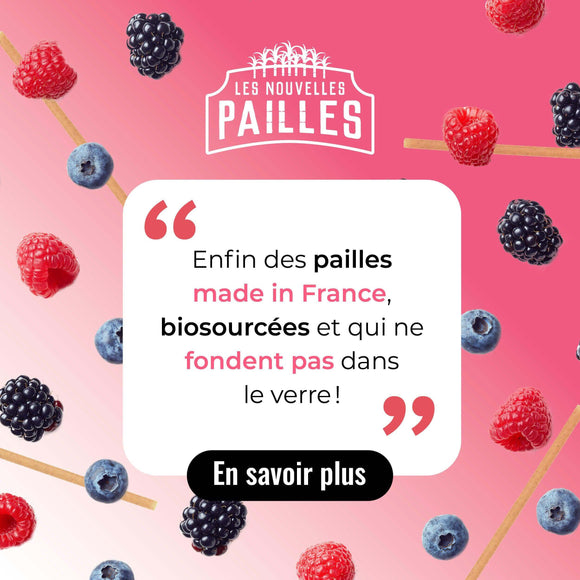 Visuel promotionnel des pailles en bagasse fabriquées en France, avec des fruits rouges frais.