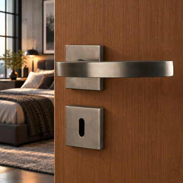2 poignées de porte sur rosace ORION, Entrée de clé pour chambre, Finition Inox 304 nickel mat