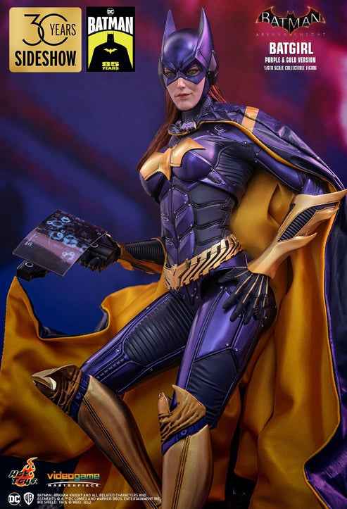 Figurine Hot Toys VGM65 - Batman: Arkham Knight - Batgirl Purple & Gold Version