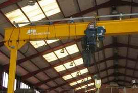 Portique léger motorisé 3x3m avec palan électrique 4000kg - Clicktofournisseur.com