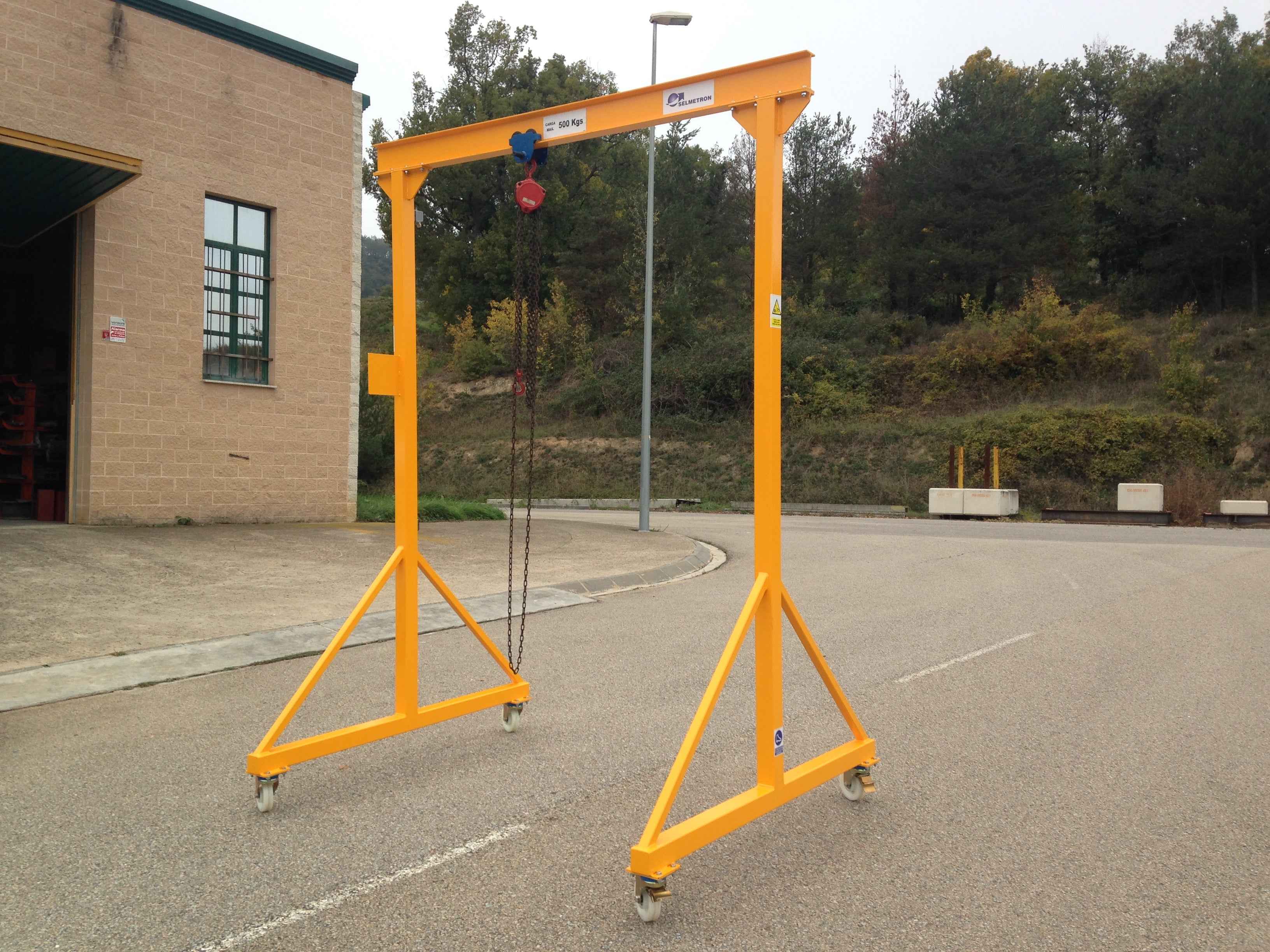 Portique léger à poussée manuelle 3x3m avec palan manuel 500kg - Clicktofournisseur.com