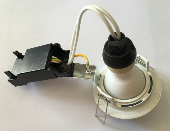 Spot encastrable fixe blanc gu10 bbc-rt2012 ip65 230v max 50w non lampé isolation déroulée - Clicktofournisseur.com