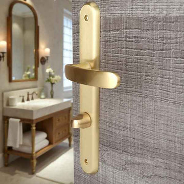 2 poignées de porte sur plaque VINTAGE, Verrou condamnation pour salle de bain/WC, Finition laiton doré satiné, Entraxe stand 195 mm