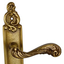 2 poignées de porte sur plaque SULLY, Verrou de condamnation pour salle de bain/WC, Finition laiton patiné aspect vieilli, Entraxe standard 195 mm