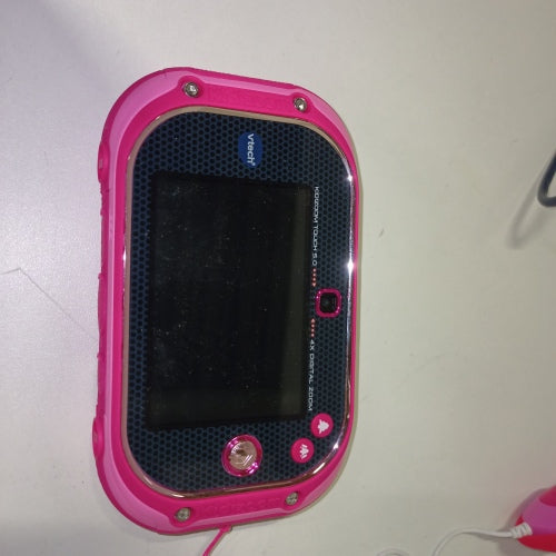 Ecost Customer Return VTech Kidizoom Touch 5.0 Children's digital camera pink Spanish version