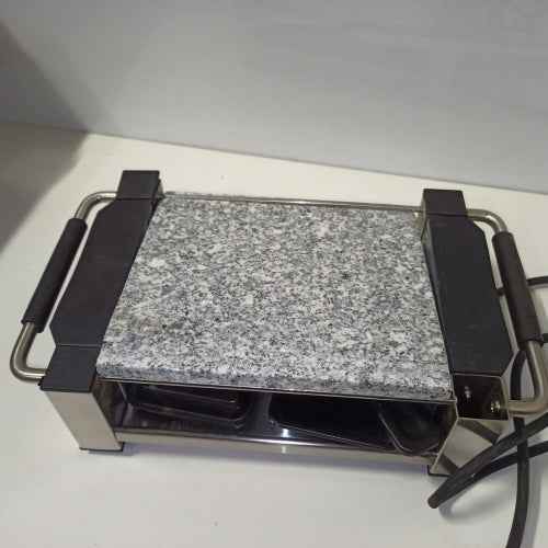 Retour client Ecost Appareil à raclette LIVOO DOC261 pour 4 personnes, acier inoxydable, gris